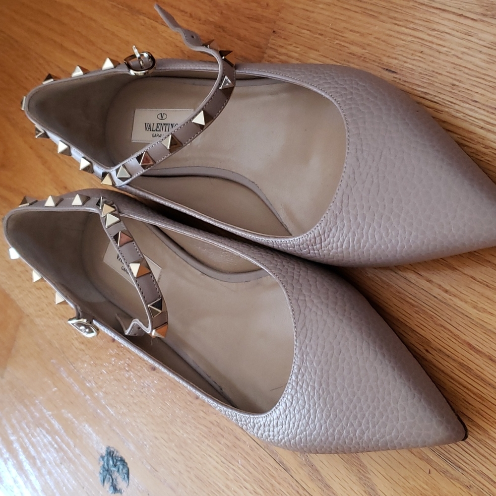 Valentino stud flats